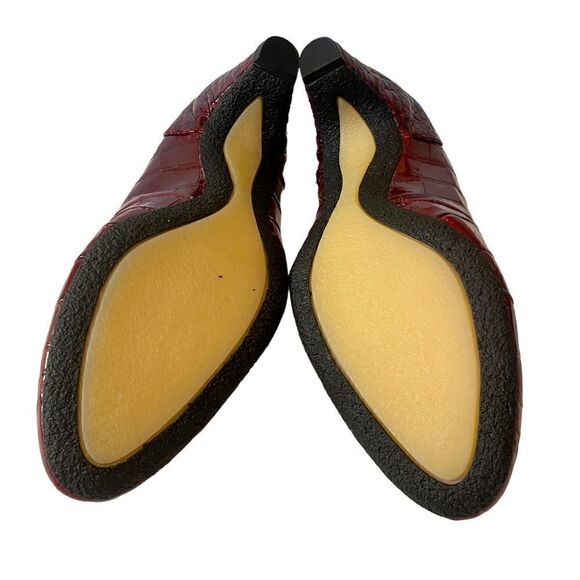 Sam Edelman Leather Upper Faux Alligator Burgundy Colored Cone Heel Pumps. - Picture 6 of 6